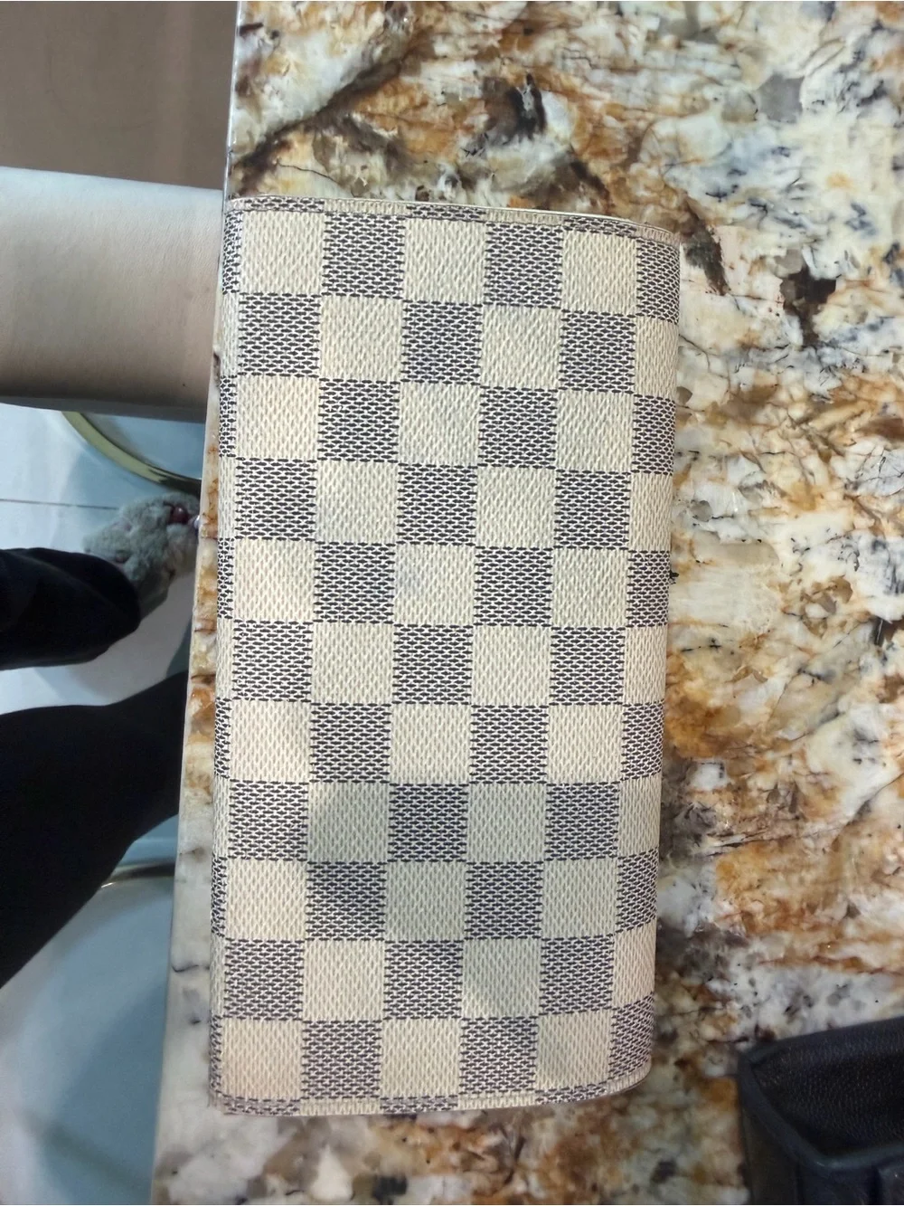 Louis Vuitton Damier Azur Long Wallet in Cream, Light Gray & Pink - Picture 3 of 6